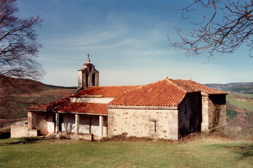 Jarceley, Cangas del Narcea, Calvario, iglesia